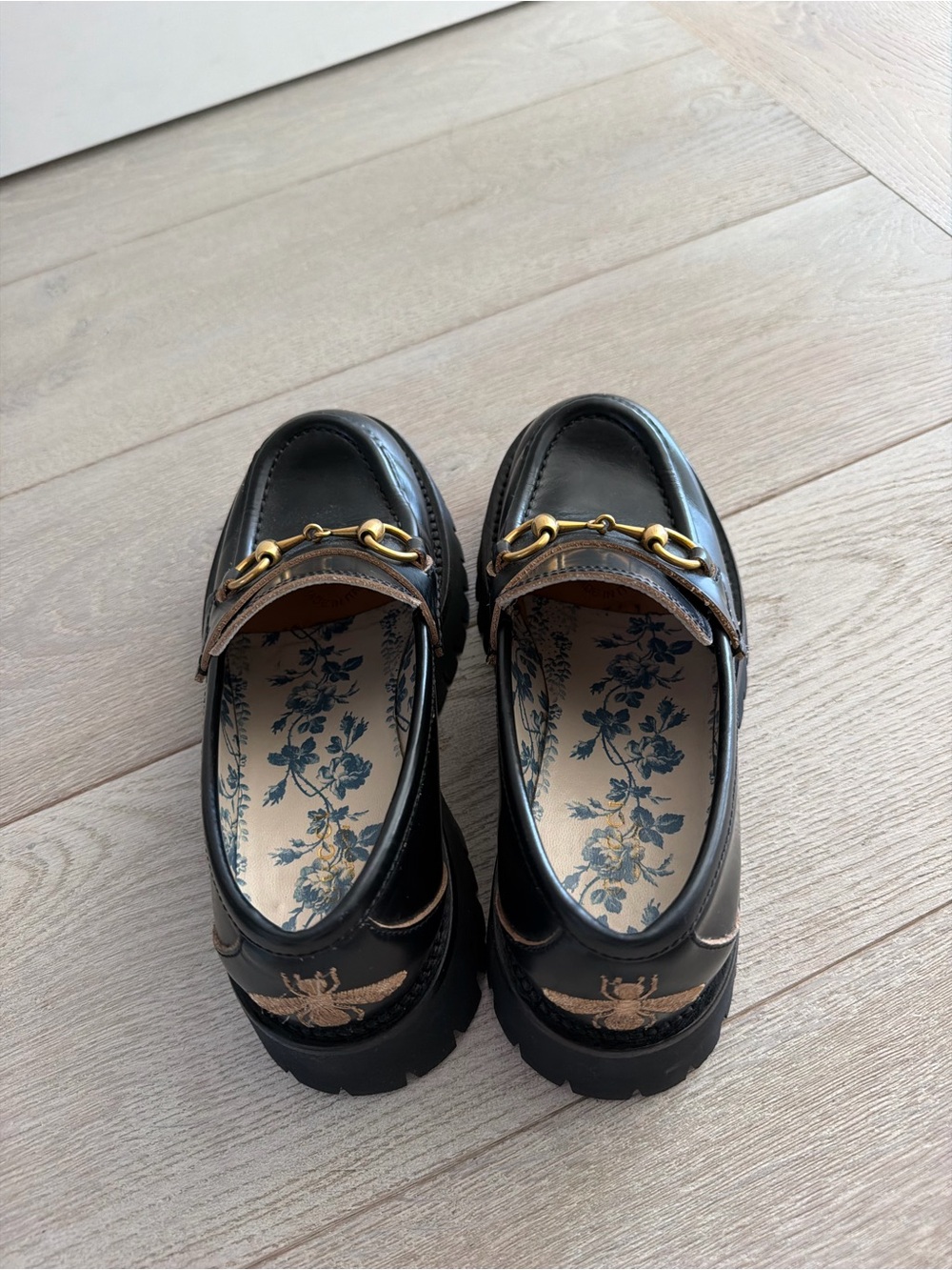 Gucci Black Leather Horsebit Loafers with Gold Hardware - Picture 4 of 6